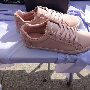 BRAND NEW NAUTICA SNEAKERS WOMEN'S SIZE 8.5